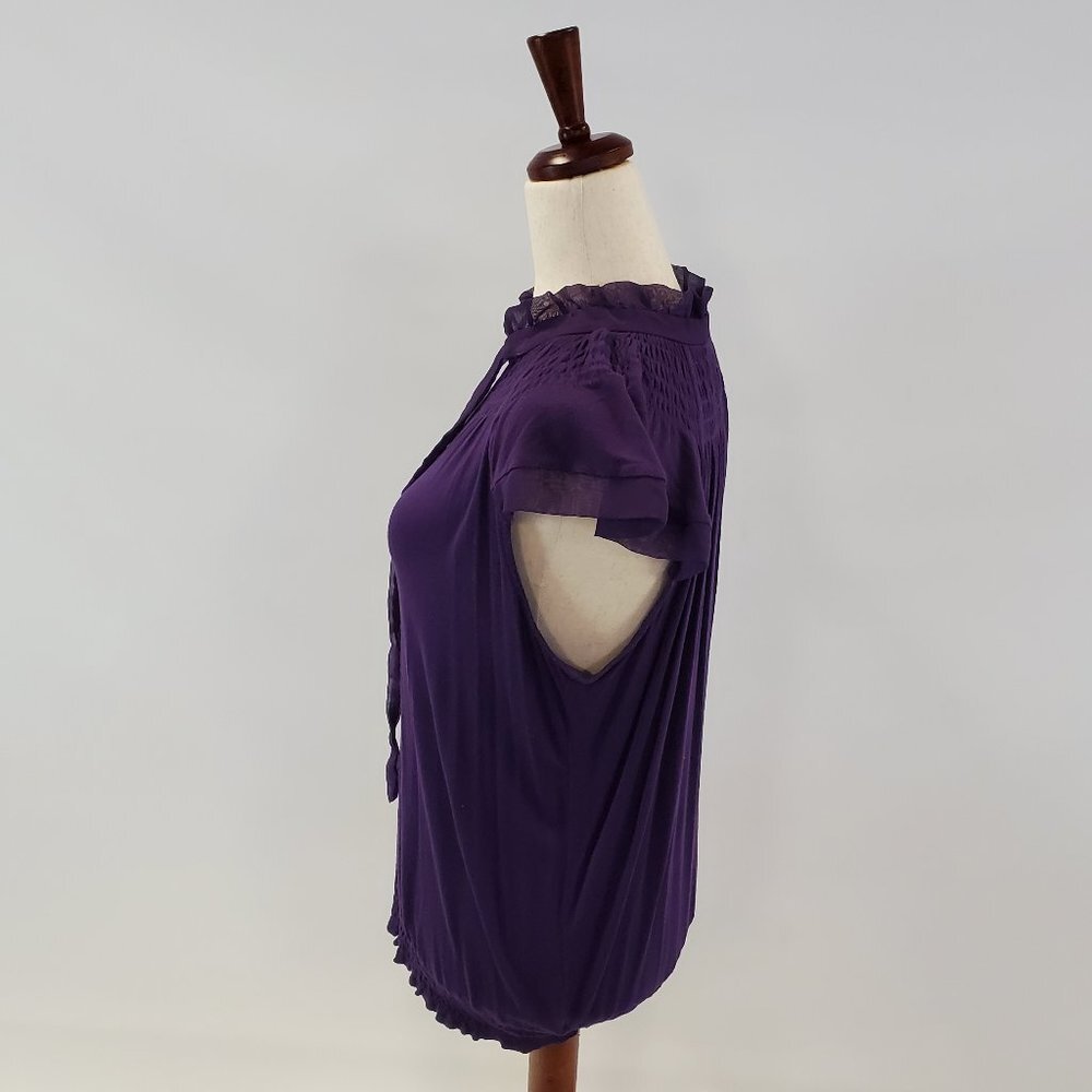 Romeo & Juliet Couture Short Sleeve Top - Picture 2 of 3